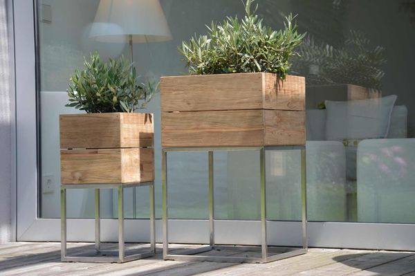 Pflanzenbehälter Mini Garden aus recyceltem Teak, modern, natur, für Outdoor, 25x25x53 cm
