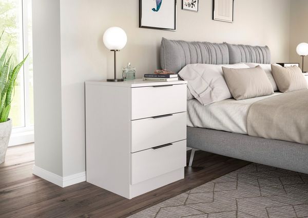 Home affaire Nachtkommode Skarde 2 Nachttische, jeweils Breite: 45 cm (Set, 2 St, Sie bekommen 2 Nachttische im Set), Skarde, 2er Set Nachtkommoden, 3 Schubkästen, weiß