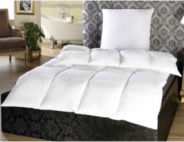 Daunendecke ( 10% Daunen / 90% Federn ) 135x200cm, inkl. Federkissen 80x80cm ( 100% Federn ), Made in Germany Bild 6