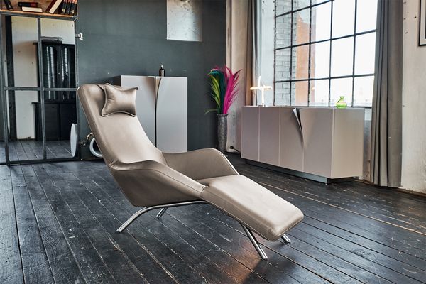 KAWOLA Relaxliege CAVAL Leder hellgrau 95 x 157 x 79 cm