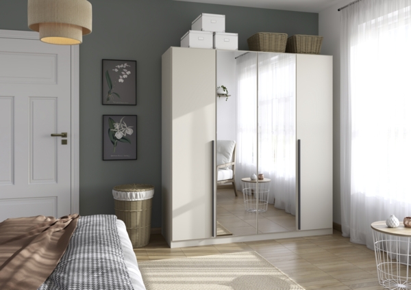 rauch Kleiderschrank Alba, Drehtürenschrank, Garderobenschrank, 4-türig, mit Spiegel, mit 3 Kleiderstangen, 4 Einlegeböden und Schubladeneinsatz, Farbe Champagner, Beige, Griffstange Grau metallic, Schwarz, 181x197x54cm