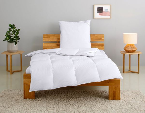 OTTO home Daunenbettdecke + Kopfkissen TAMINS, Bettdecke 135x200 cm und 155x220 cm, 2-tlg, Füllung: 100% Daunen, Bezug: 100% Baumwolle, Set mit Kissen 40x80 cm, 80x80 cm, Sommer, Winter, Made in Germany