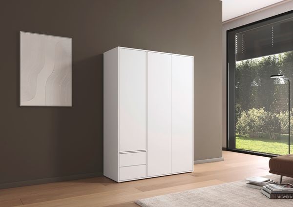 rauch Kleiderschrank Nabila, Drehtürenschrank, Garderobenschrank, 3-türig, 2 Schubkästen, mit 1 Kleiderstange und 3 Einlegeböden, Farbe Weiß, mit Push-to-Open Funktion, 140x194x53cm