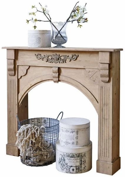 Mirabeau Kaminumbauschrank vintage Kaminkonsole Maxwell aus Holz, im Landhausstil (Gemütliche Kaminattrappe für Wohnzimmer und festliche Weihnachtsdeko) Dekokamin, Antik-Braun mit Verzierung, B 108cm, H 97cm, T 20cm