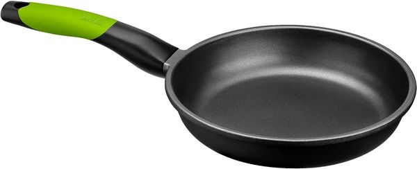 BRA Prior | 22 cm große Bratpfanne aus Aluminiumguss, mit Antihaftbeschichtung, für alle Herdarten einschließlich Induktion geeignet