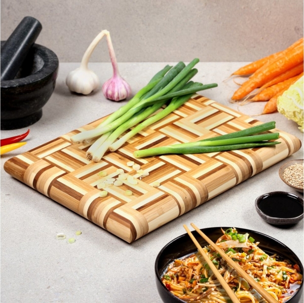 KESPER 58366 Schneidbrett aus Bambus FSC 35 x 25 cm / Servierbrett